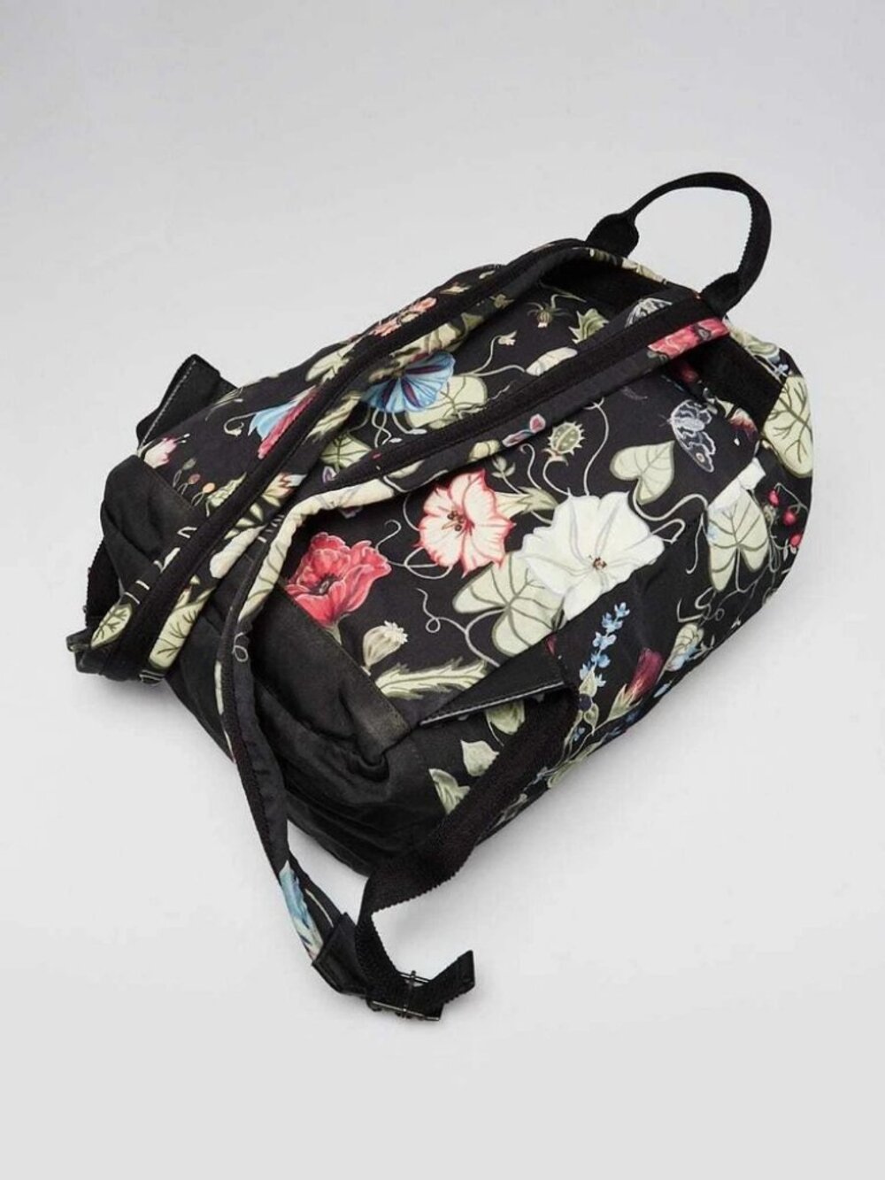 Gucci Black Floral Printed Canvas Backpack Bag - Picture 4 of 12